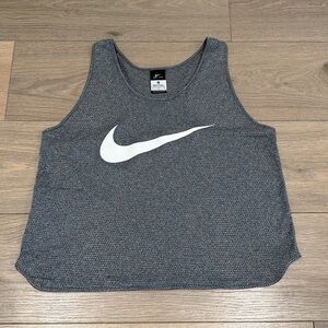 nike peach crop top